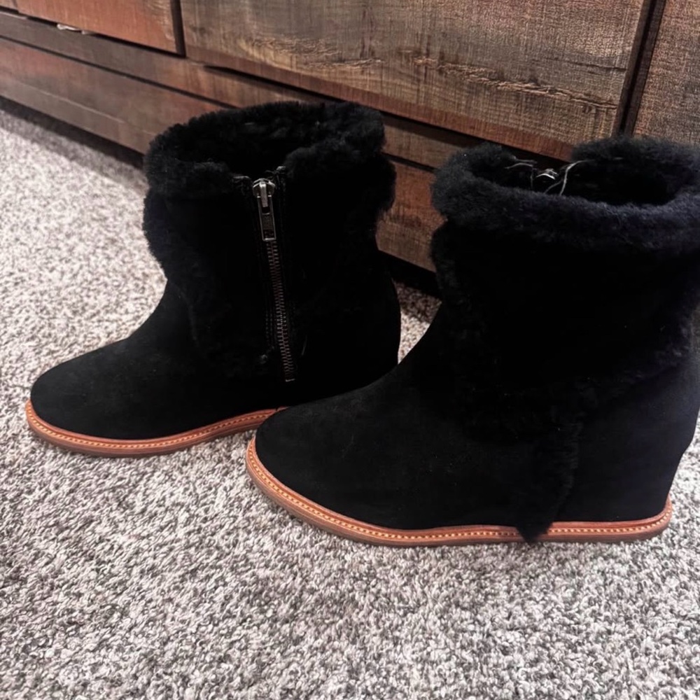 Lucchese Black Shearling Winter Boots